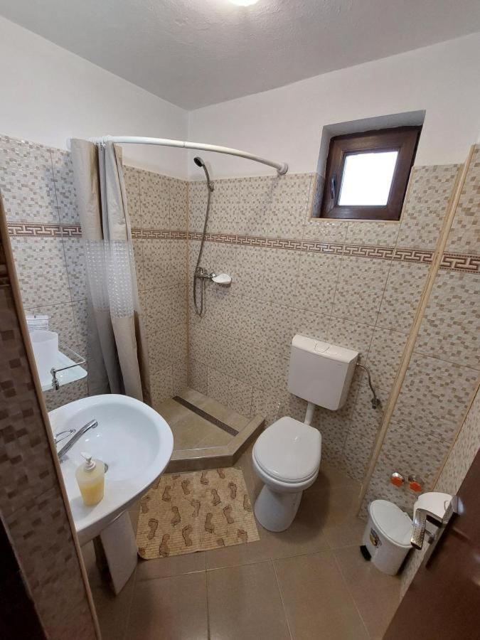 Casa Fabrizio Hotell Călimăneşti Exteriör bild